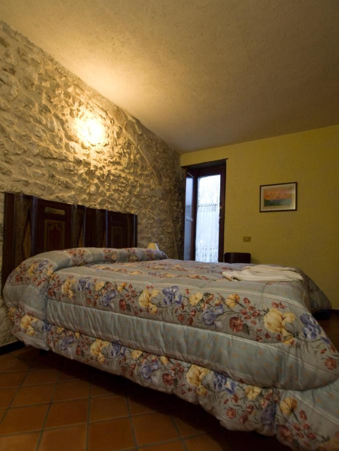La Casa Su Le Dimore Del Borgo 산토스테파노디세싸니오 외부 사진