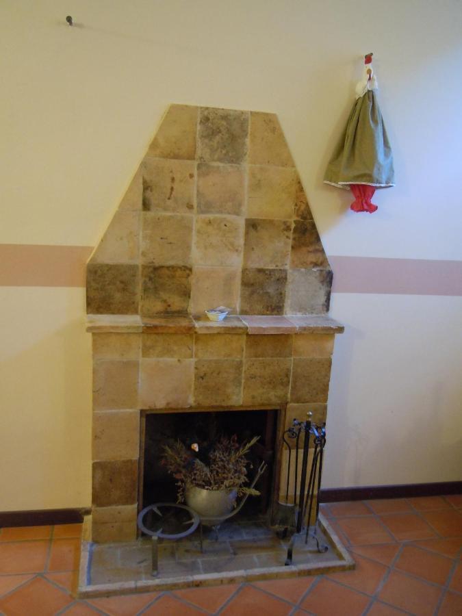 La Casa Su Le Dimore Del Borgo 산토스테파노디세싸니오 외부 사진