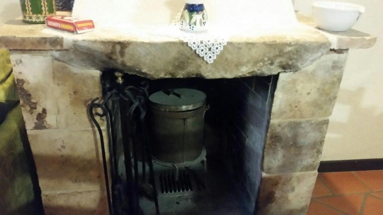 La Casa Su Le Dimore Del Borgo 산토스테파노디세싸니오 외부 사진