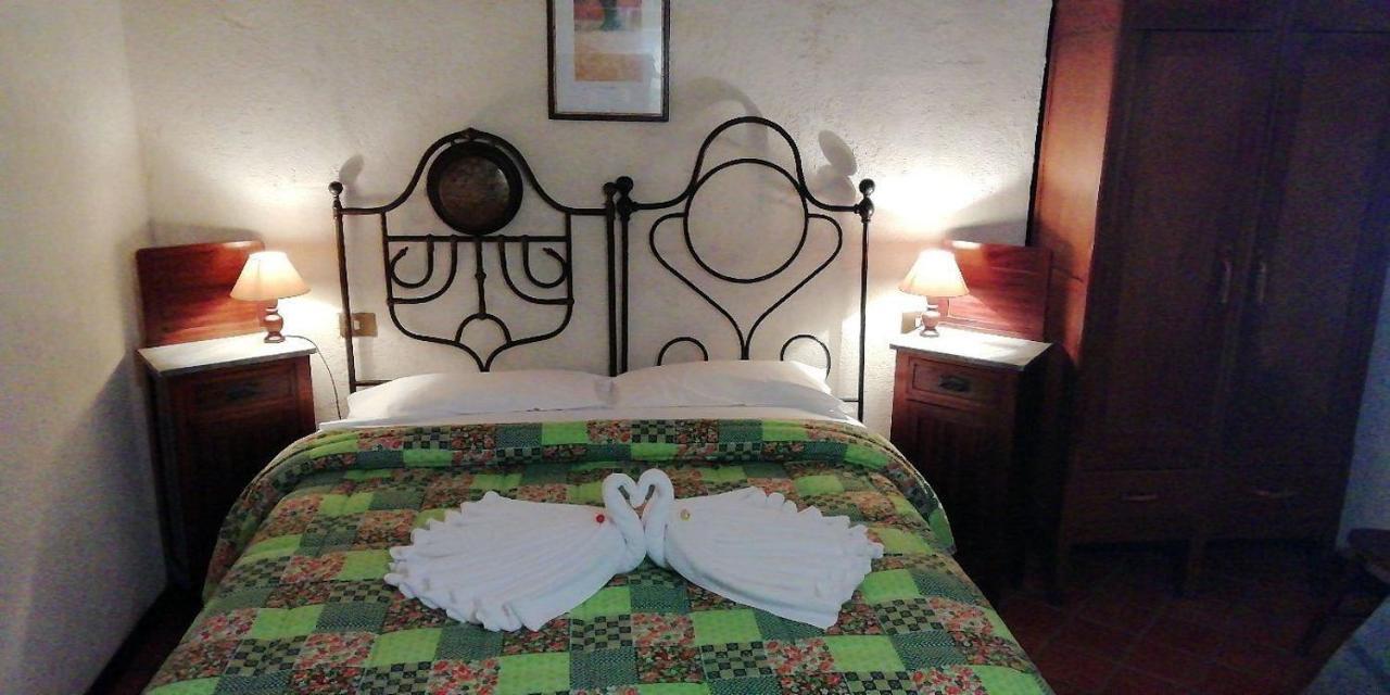 La Casa Su Le Dimore Del Borgo 산토스테파노디세싸니오 외부 사진