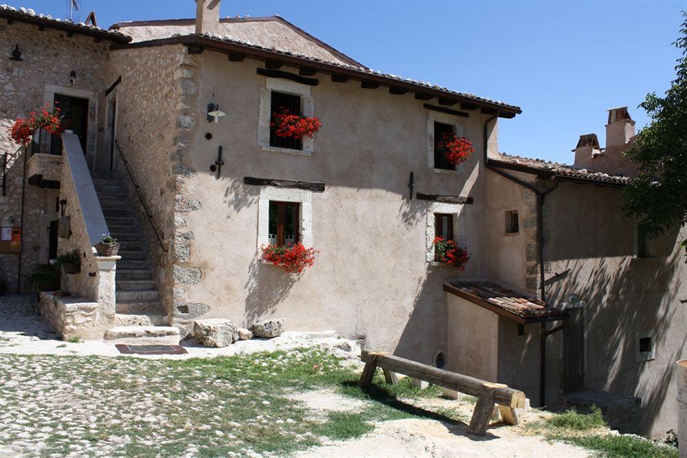 La Casa Su Le Dimore Del Borgo 산토스테파노디세싸니오 외부 사진